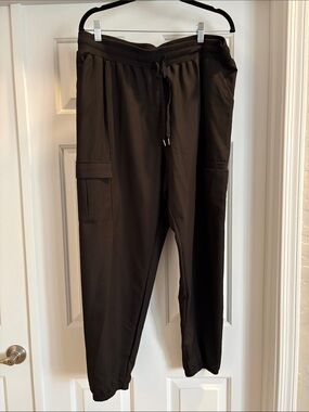 Women’s Black Cargo Jogger Pants with Drawstring Waist